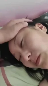 丝袜脚吧看着老婆又得到一根大鸡把